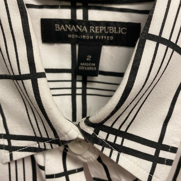 3/$24 Banana Republic, non-iron, sateen, GUC, button down work shirt - Picture 2 of 2